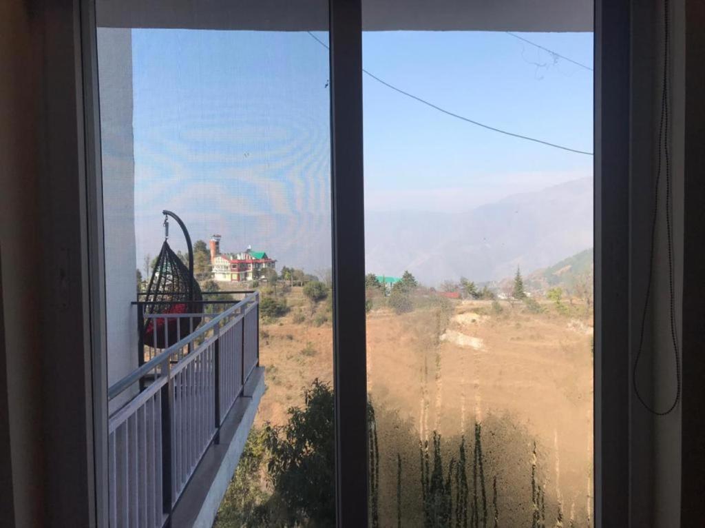 Icebergs Mussoorie - A Boutique Stay And 24 Hrs Roof Top Cafe المظهر الخارجي الصورة
