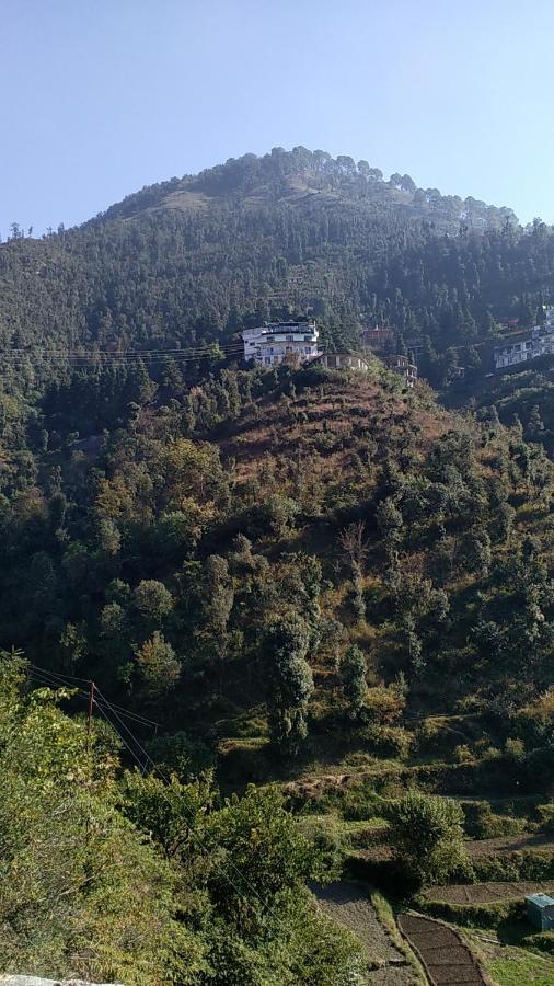 Icebergs Mussoorie - A Boutique Stay And 24 Hrs Roof Top Cafe المظهر الخارجي الصورة