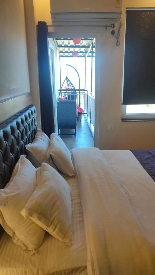 Icebergs Mussoorie - A Boutique Stay And 24 Hrs Roof Top Cafe المظهر الخارجي الصورة