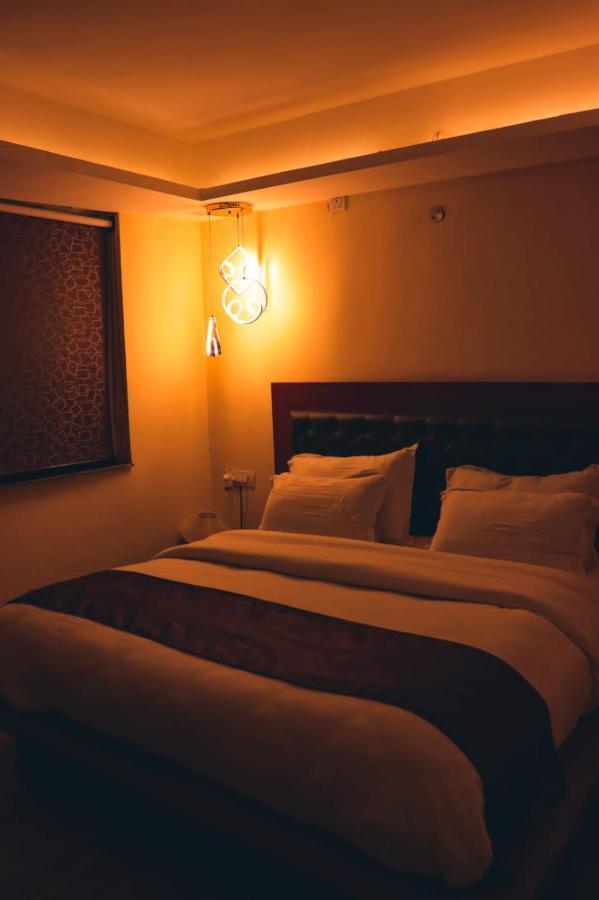Icebergs Mussoorie - A Boutique Stay And 24 Hrs Roof Top Cafe المظهر الخارجي الصورة